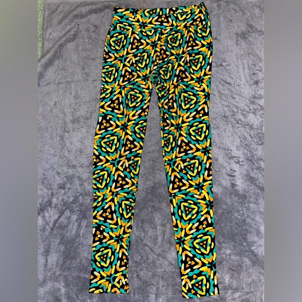 LuLaRoe (Onesize) Patterned Leggings